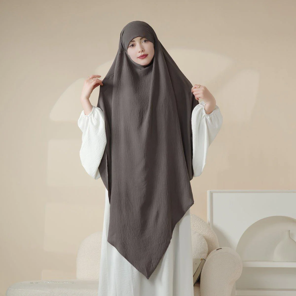 MK005 Crepe One Layer Khimar - Image 4